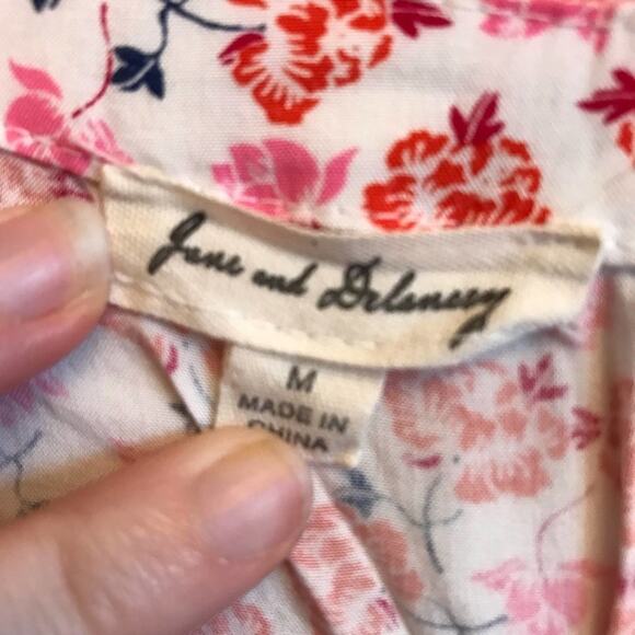 Anthropologie Jane & Delaney M blouse short sleeve floral white button down - Picture 4 of 7